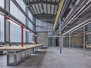 新作 30年老工廠改造,前衛冷艷的色感裝置 x 水相設計 李智翔