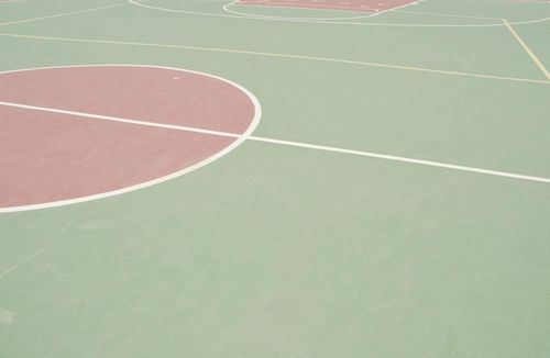 珠海籃球場(chǎng)地坪漆 塑膠地坪有哪些需要注意的